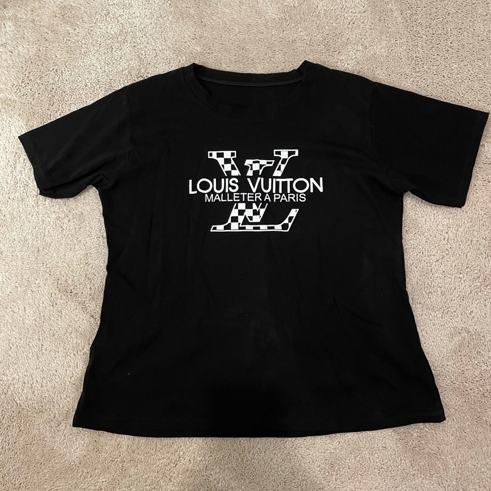 Black fashion tee